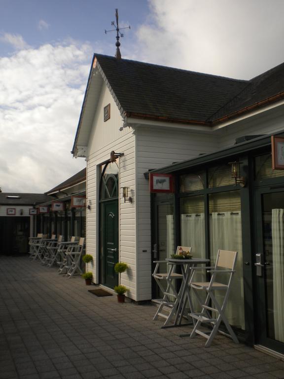 Hotel Le Manoir Aux Vaches 이베토 외부 사진
